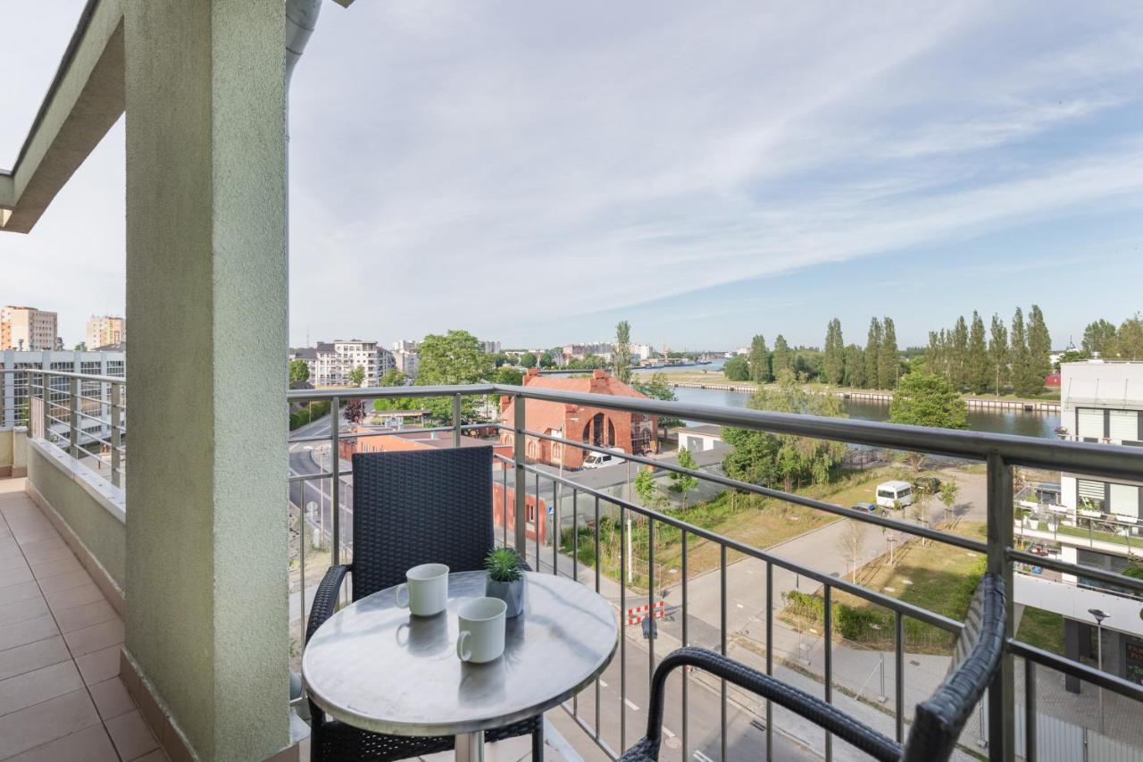 Riverside Apartment With Balcony By Noclegi Renters 슈비노우이스쳬 외부 사진